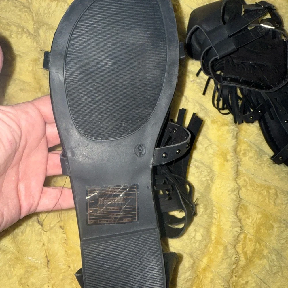 Women’s Torrid Black Fringe Sandals western Boho size 9 - Picture 5 of 7